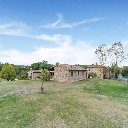Quaint In Citt Della Pieve With Pool *